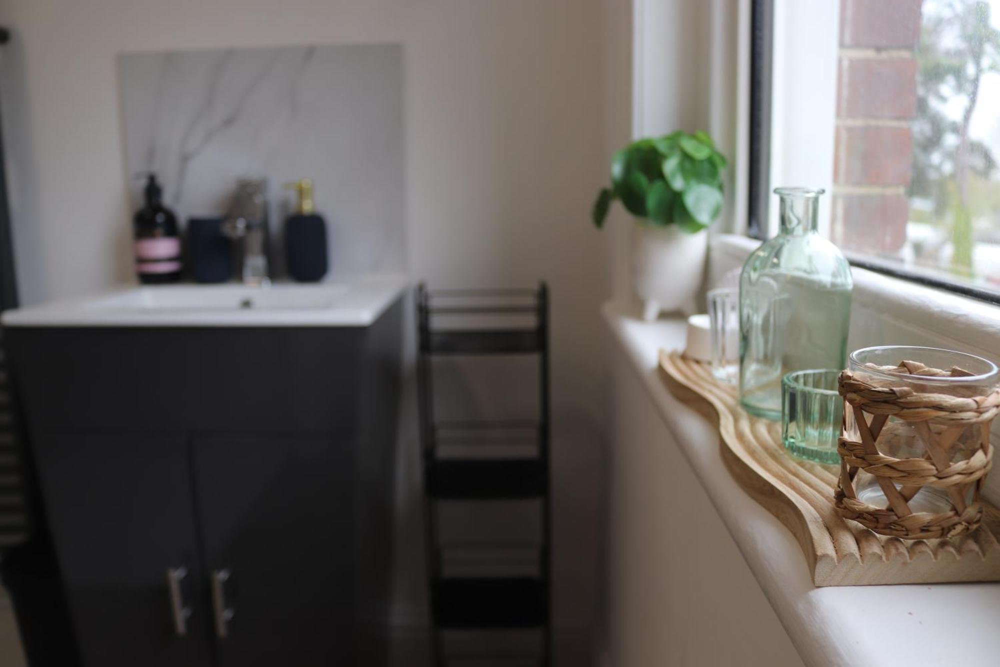Aqua Nest Eastbourne - En-Suite, Free Parking, Kitchen Екстериор снимка