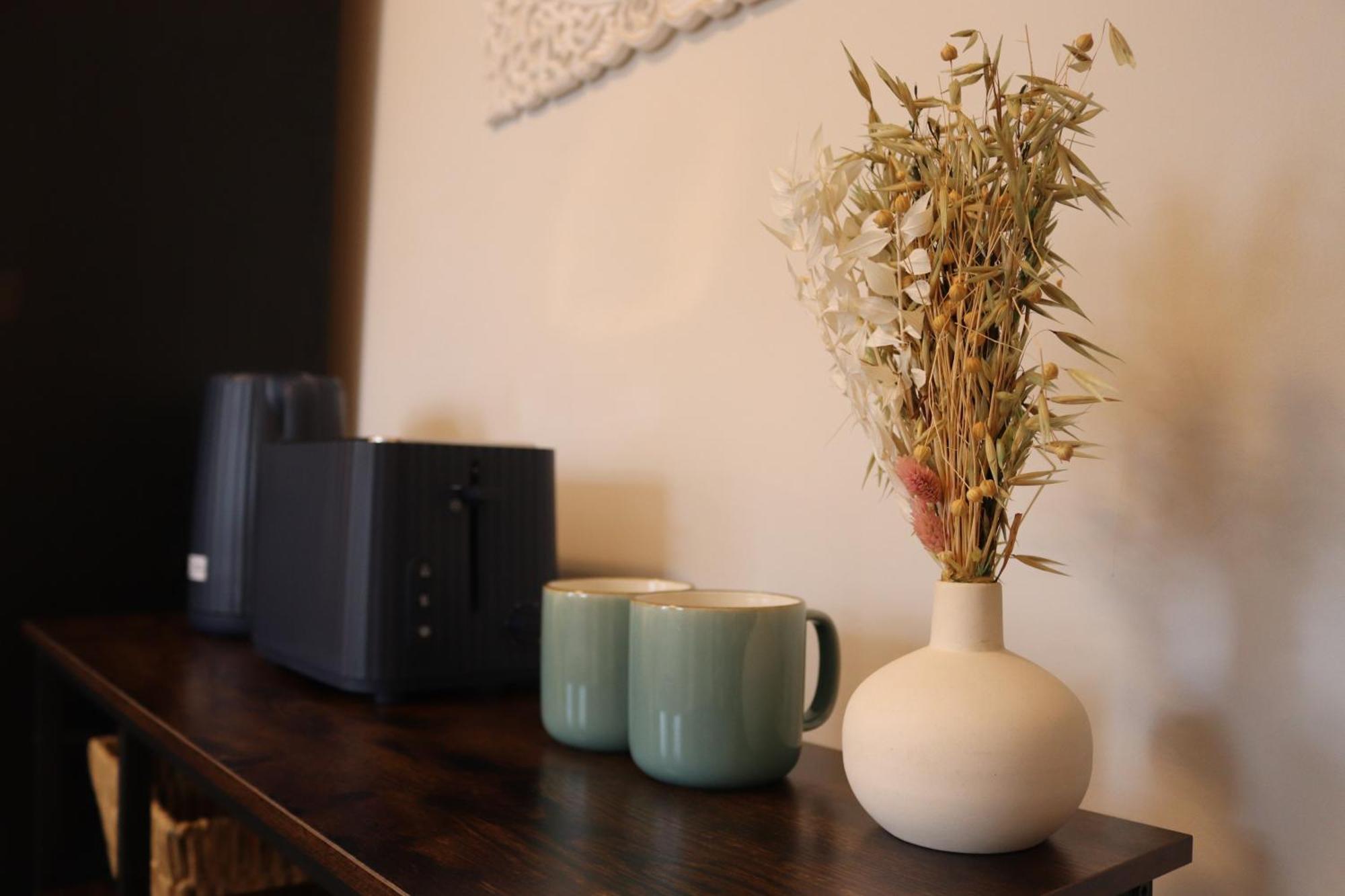 Aqua Nest Eastbourne - En-Suite, Free Parking, Kitchen Екстериор снимка